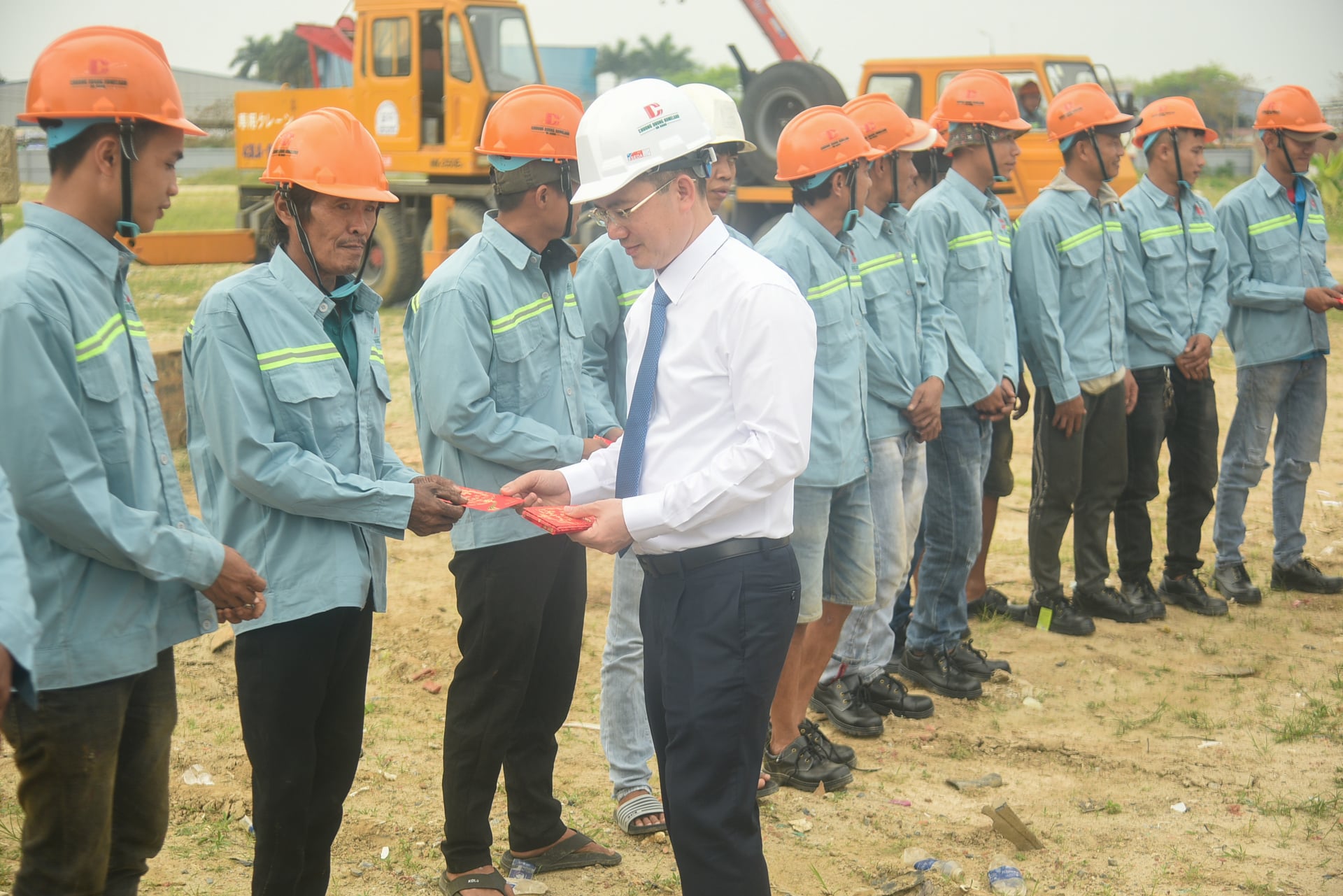 SÔI NỔI KHÍ THẾ RA QUÂN ĐẦU XUÂN TẠI DỰ ÁN NHÀ Ở XÃ HỘI ECO RESIDENCE ĐÀ NẴNG