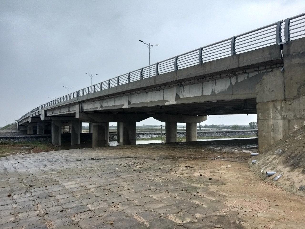 Railway Overpass on the main line Km6+033